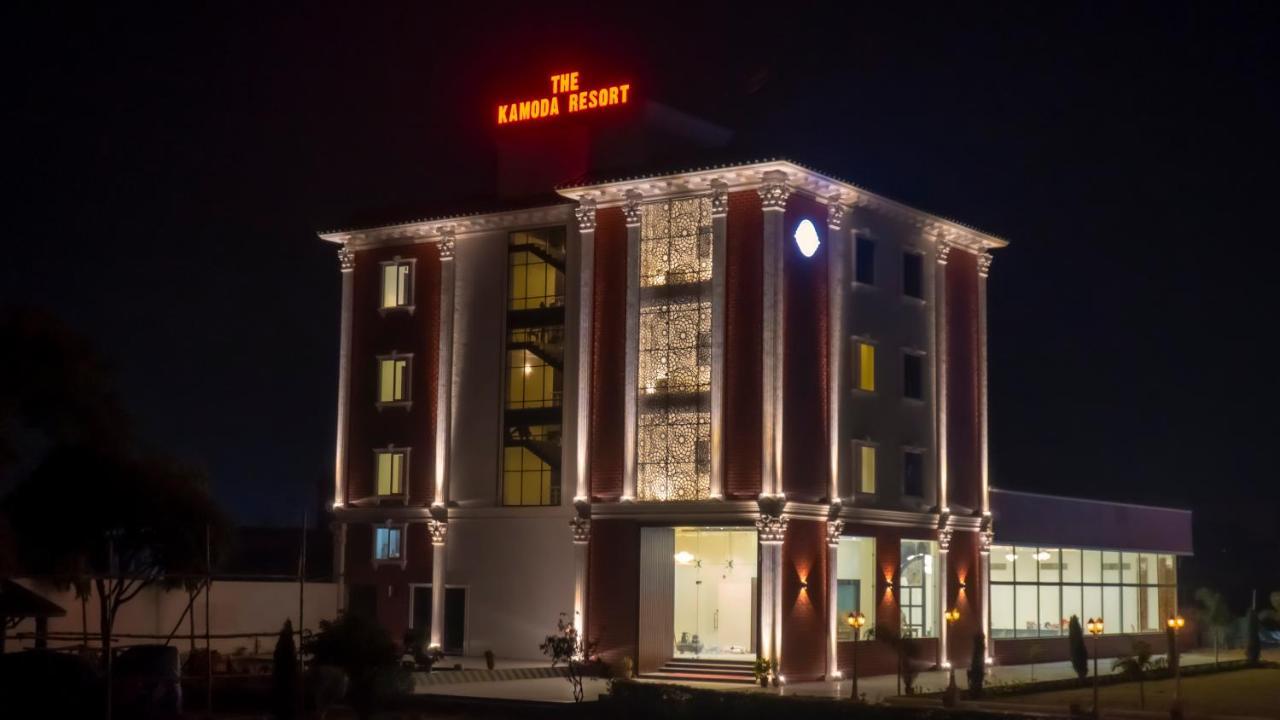 The Kamoda Resort Ambikapur Extérieur photo